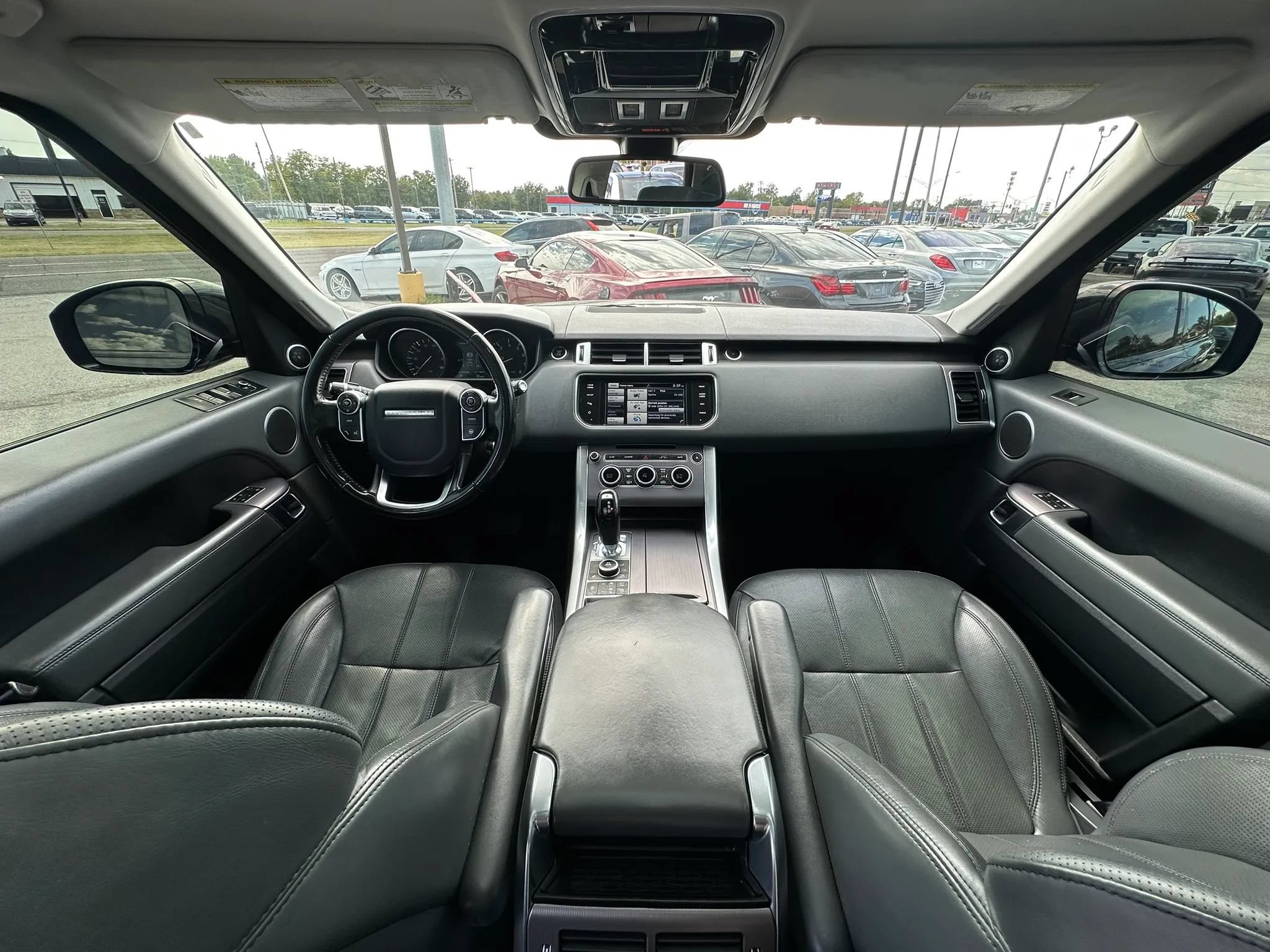 Used 2014 Land Rover Range Rover Sport HSE AWD/4WD image 2