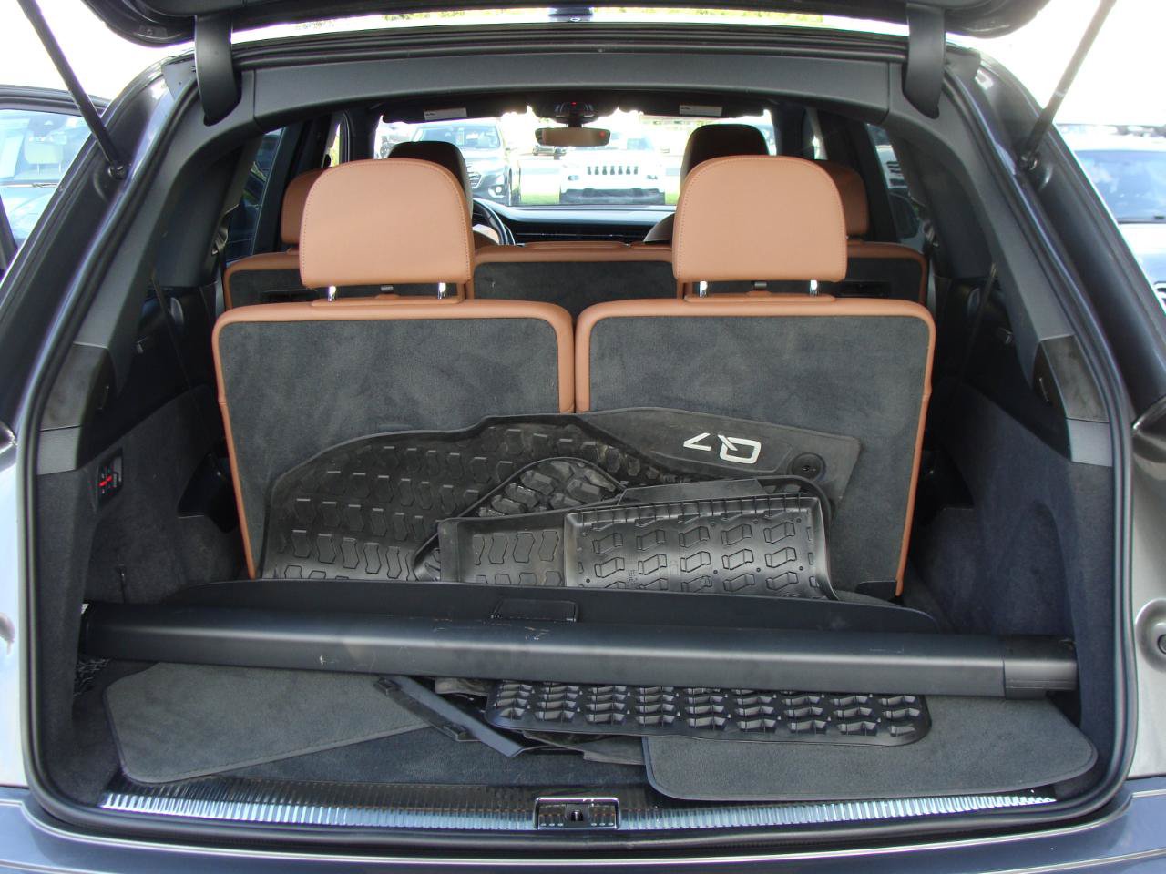 Used 2024 Audi Q7 2.0T Premium AWD/4WD image 37