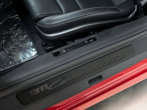 Certified 2024 Porsche 911 Carrera 4 GTS image 15