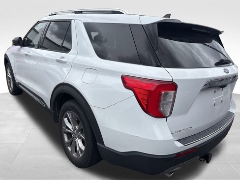 Used 2022 Ford Explorer Limited image 16