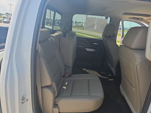 Used 2016 Chevrolet Silverado 1500 LTZ Z71 w/ LTZ Plus Package AWD/4WD image 12