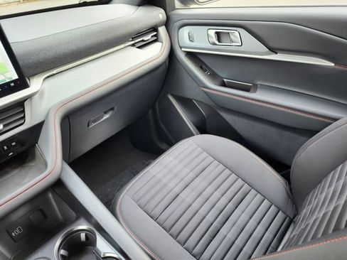 New 2026 Ford Explorer ST-Line w/ ST-Line Street Pack AWD/4WD image 15
