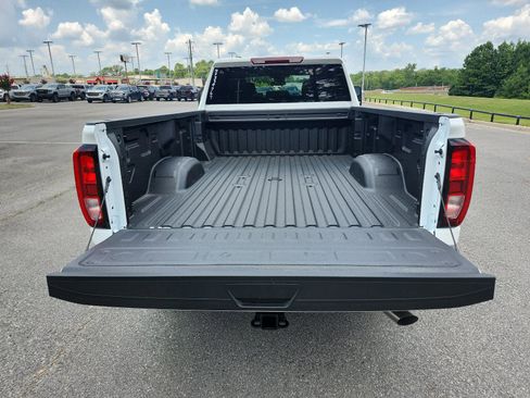 New 2025 GMC Sierra 2500 Pro image 9