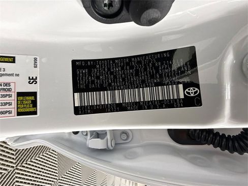 Certified 2025 Toyota Corolla LE image 31