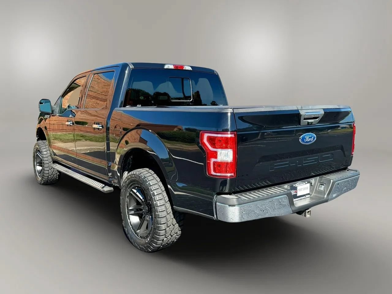 Used 2020 Ford F150 XLT w/ Equipment Group 302A Luxury RWD image 3