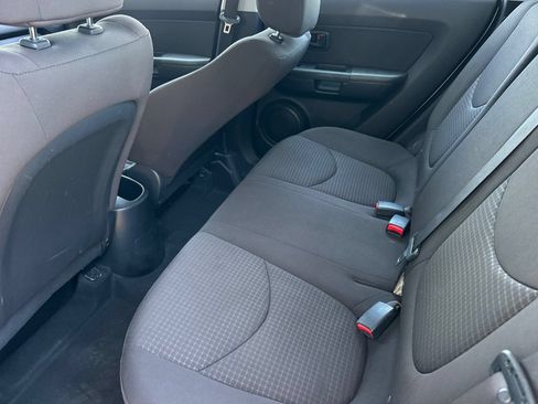 Used 2011 Kia Soul FWD image 12
