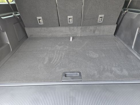 Used 2026 Ford Expedition Max Platinum w/ Stealth Appearance Package image 24