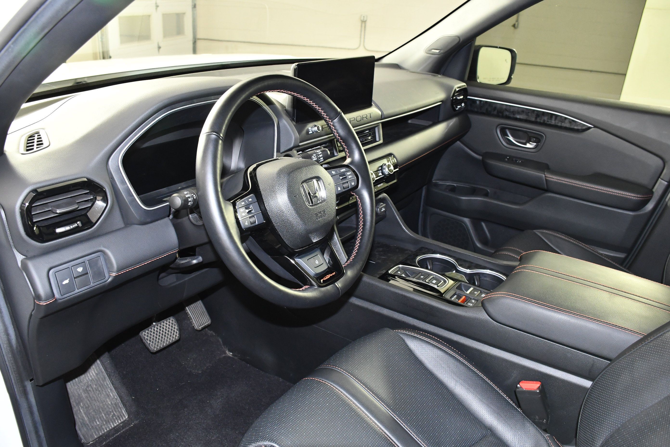 Used 2026 Honda Passport TrailSport Elite image 2