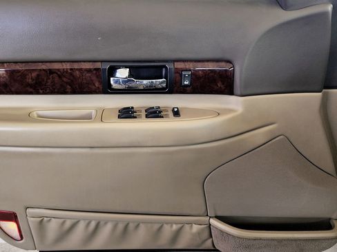 Used 2002 Lincoln LS image 21