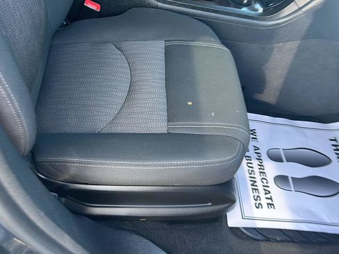 Used 2017 Chevrolet Traverse LT w/ Style and Technology Package FWD image 29