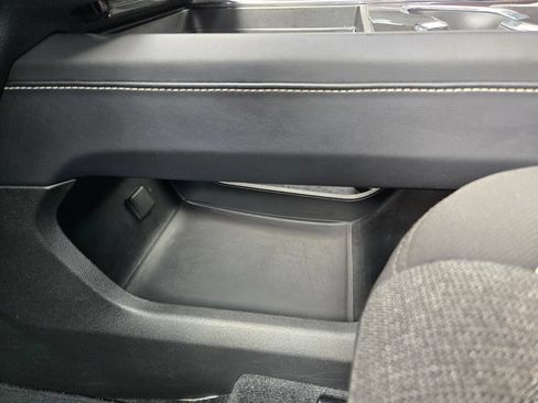 Used 2025 GMC Acadia Elevation FWD image 29