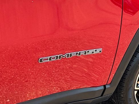 Used 2025 Jeep Compass Limited AWD/4WD image 36