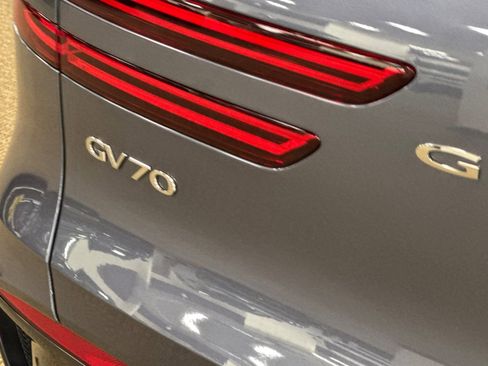 New 2026 Genesis GV70 2.5T Advanced AWD/4WD image 27