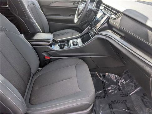 Used 2023 Jeep Grand Cherokee L Laredo w/ Luxury Tech Group I AWD/4WD image 20