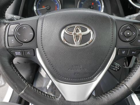 Used 2017 Toyota Corolla SE w/ SE Premium Package image 25