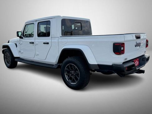 Used 2020 Jeep Gladiator Overland image 4