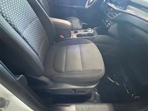 Used 2023 Ford Escape Active w/ Tech Pack #2 FWD image 34