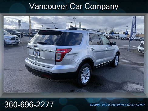 Used 2013 Ford Explorer XLT image 7