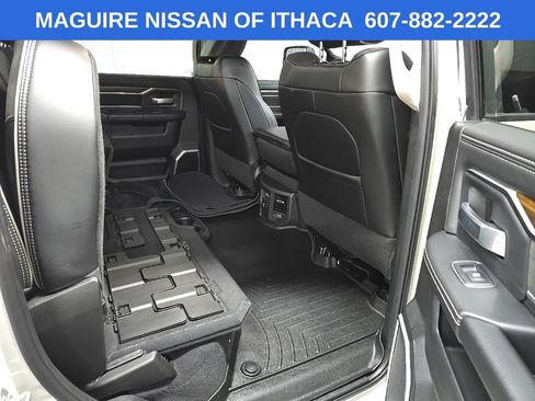 Used 2024 RAM 2500 Laramie w/ Snow Chief Group AWD/4WD image 17