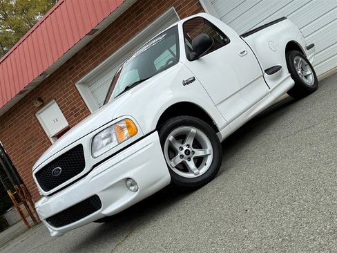 Used 1999 Ford F150 Lightning image 3