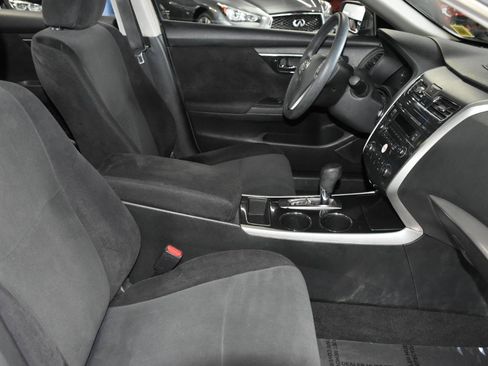Used 2013 Nissan Altima 2.5 S FWD image 27
