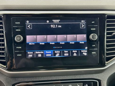 Used 2023 Volkswagen Atlas Cross Sport SE w/ Panoramic Sunroof Package FWD image 21