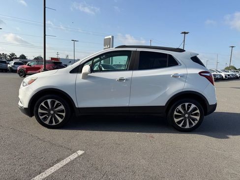 Used 2018 Buick Encore Essence FWD image 4