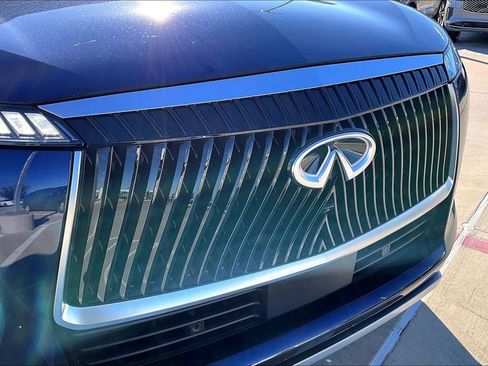 Certified 2025 INFINITI QX80 Luxe image 39