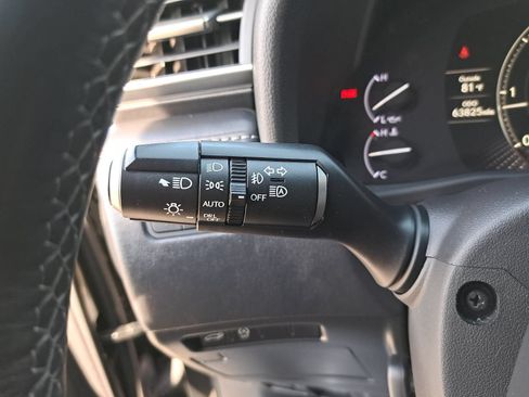 Used 2023 Lexus LX 600 4WD w/ Appearance Package image 31