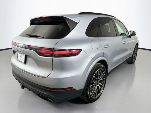 Used 2020 Porsche Cayenne AWD/4WD image 5