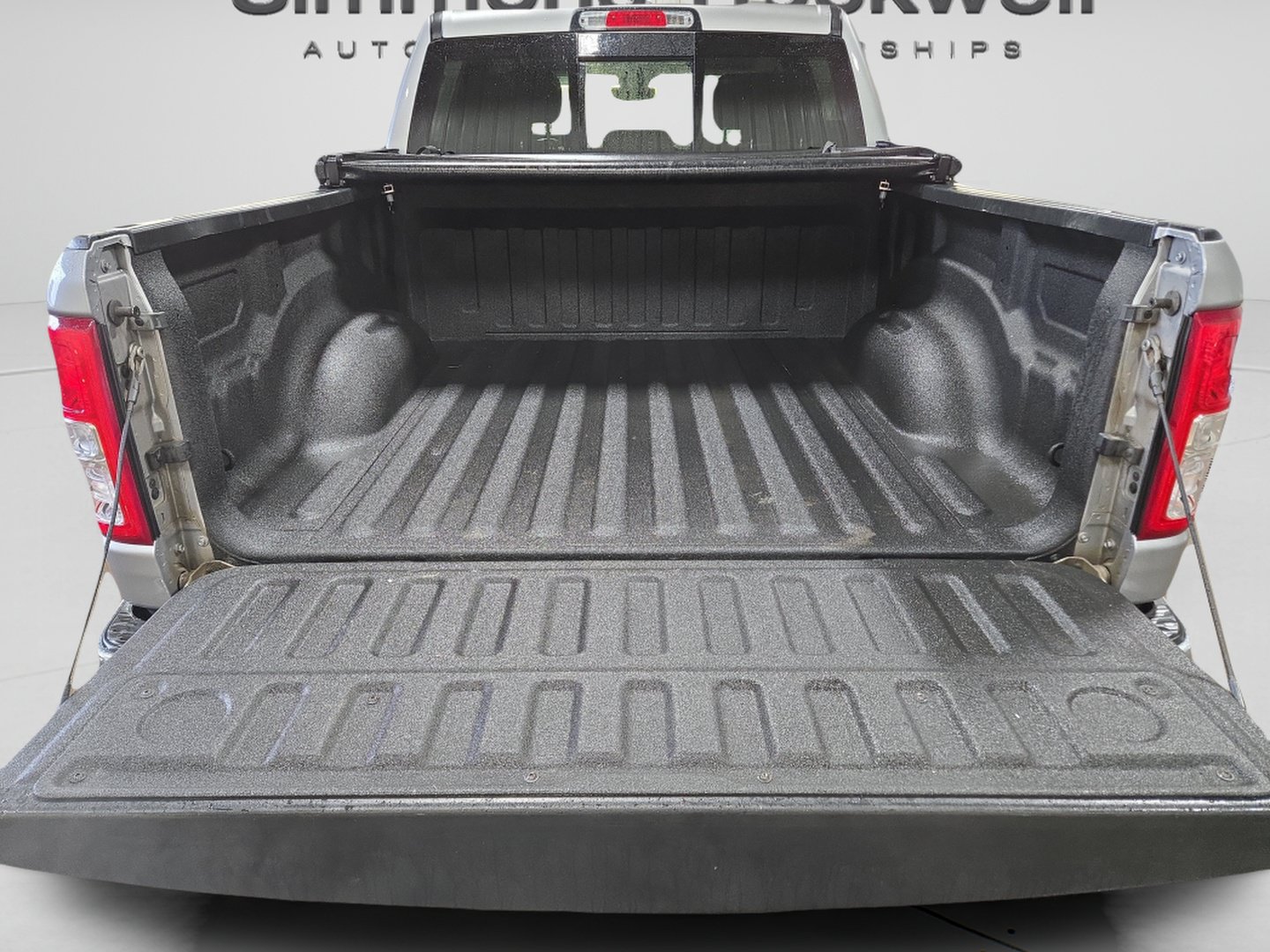 Used 2020 RAM 1500 Big Horn AWD/4WD image 10