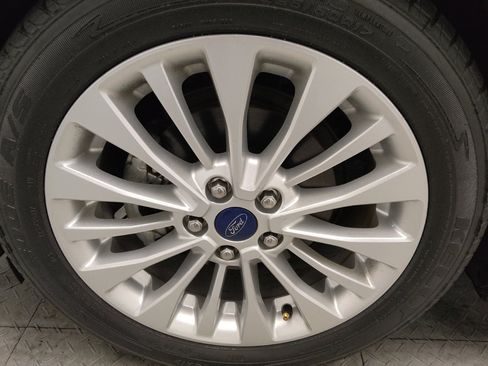 Used 2017 Ford C-MAX SE image 31