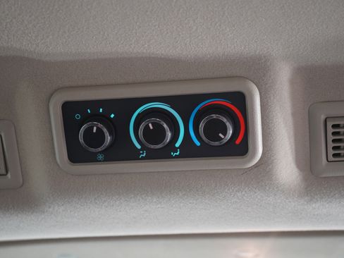Used 2023 Chevrolet Express 3500 LS RWD image 15