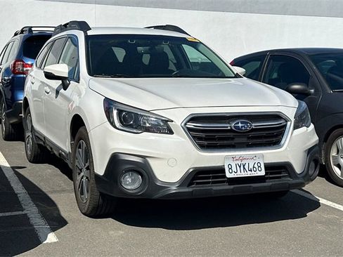 Used 2019 Subaru Outback 2.5i Limited image 1