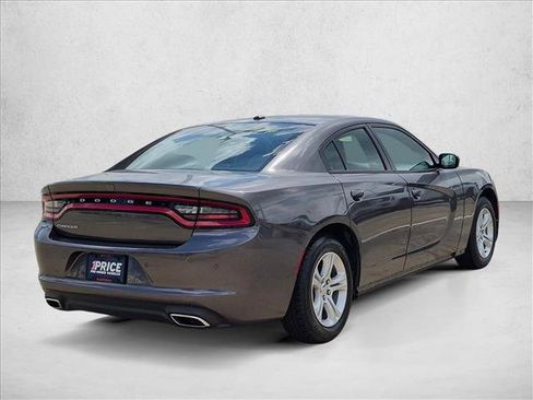 Used 2019 Dodge Charger SXT w/ Leather Interior Group RWD image 5