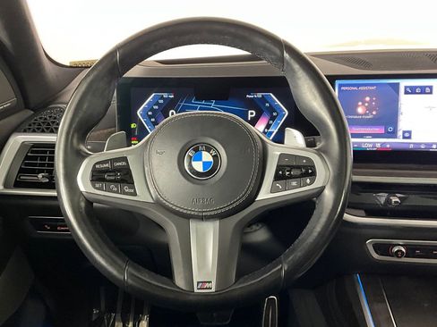 Used 2024 BMW X7 xDrive40i w/ M Sport Package AWD/4WD image 12