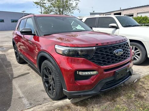 Used 2024 Ford Explorer ST-Line w/ Class IV Trailer Tow Package AWD/4WD image 3