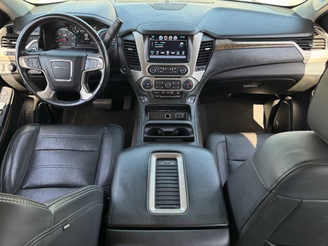 Used 2019 GMC Yukon XL Denali RWD image 11