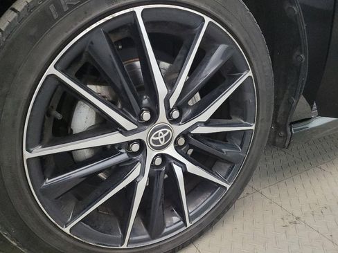 Used 2022 Toyota Camry SE image 31