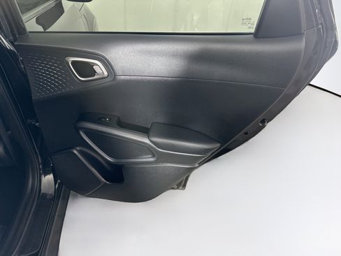 Used 2021 Kia Soul S FWD image 29