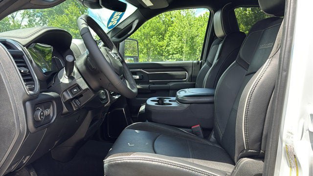 Used 2026 RAM 2500 Laramie AWD/4WD image 13