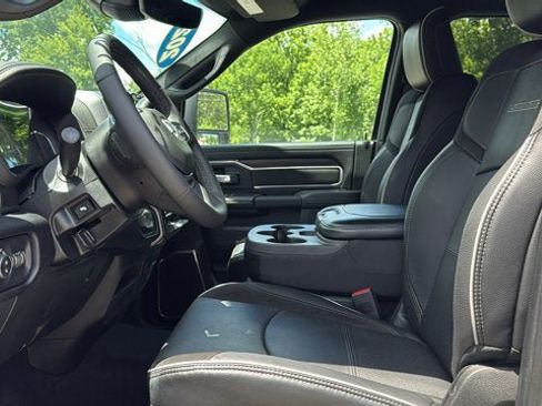 Used 2026 RAM 2500 Laramie AWD/4WD image 13