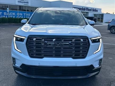 New 2026 GMC Acadia Denali Ultimate AWD/4WD image 4