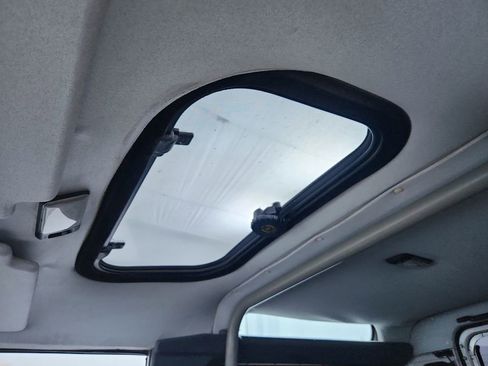 Used 1997 Land Rover Defender 90 image 16