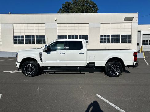 Used 2024 Ford F250 Platinum AWD/4WD image 3