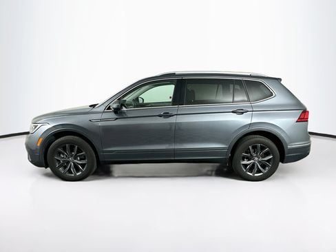 Used 2024 Volkswagen Tiguan SE FWD image 4