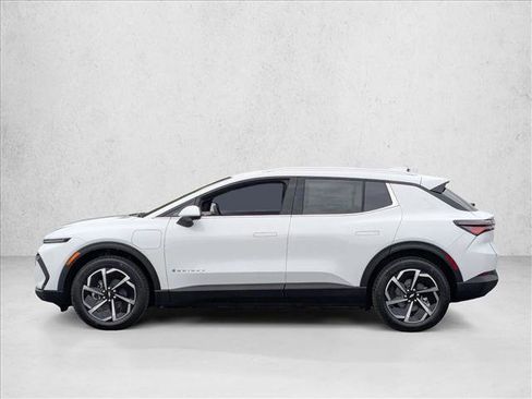 New 2026 Chevrolet Equinox EV LT image 5