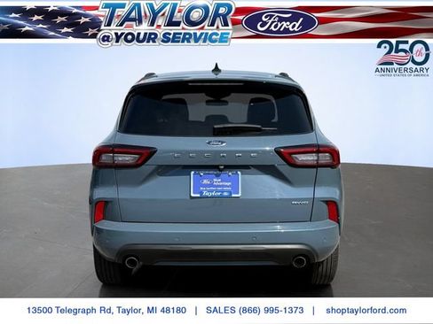 Used 2023 Ford Escape ST-Line w/ Tech Pack #1 AWD/4WD image 5