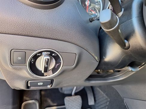 Used 2019 Mercedes-Benz CLA 250 image 21