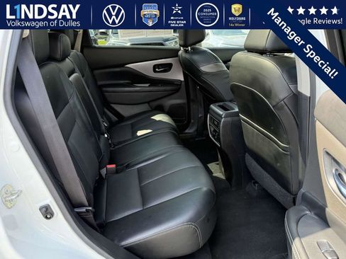 Used 2021 Nissan Murano SL w/ SL Moonroof Package image 12